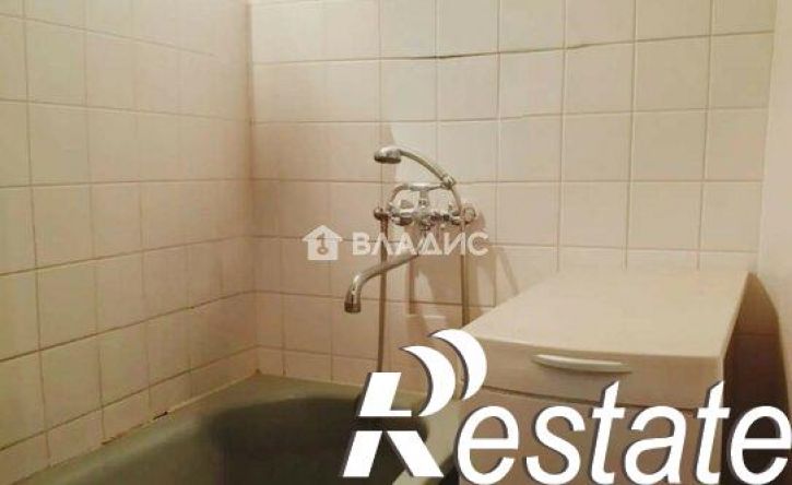3-комн квартира проспект Богдана Хмельницкого, 145А,  д. 145А