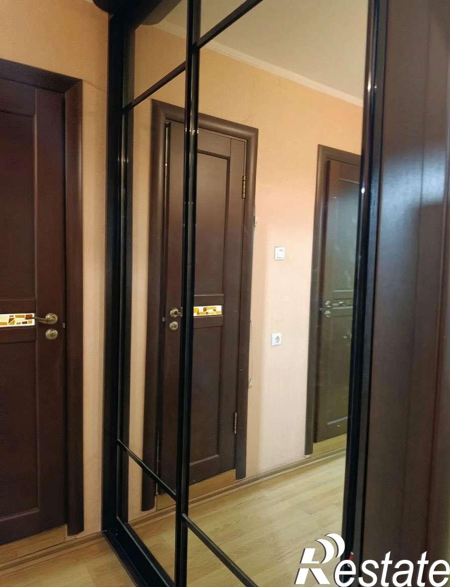 Купить квартиру за 7 300 000 рублей на Есенина улица, 48