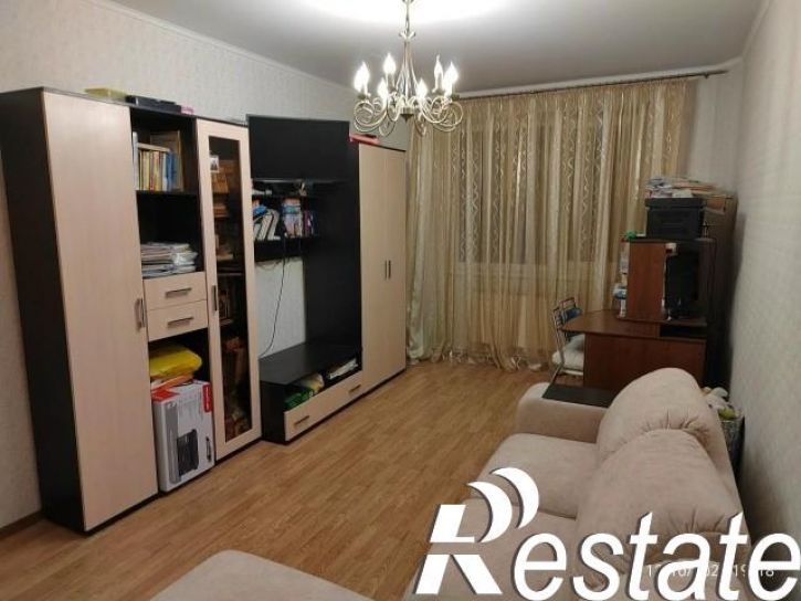 3-комн квартира Есенина улица, 44А
