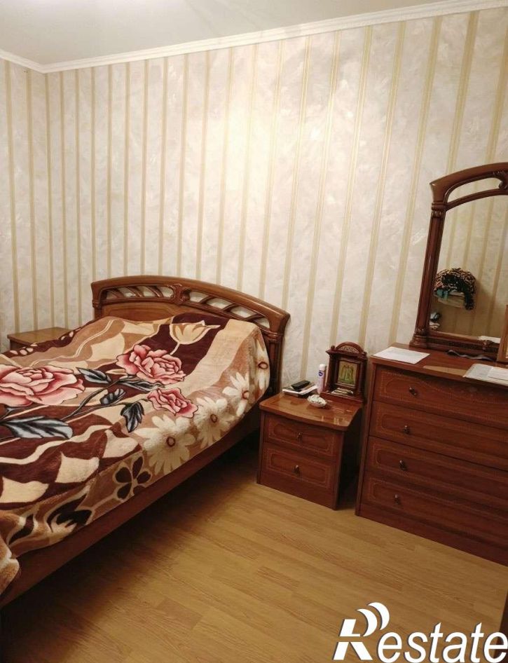 3-комн квартира Есенина улица, 48