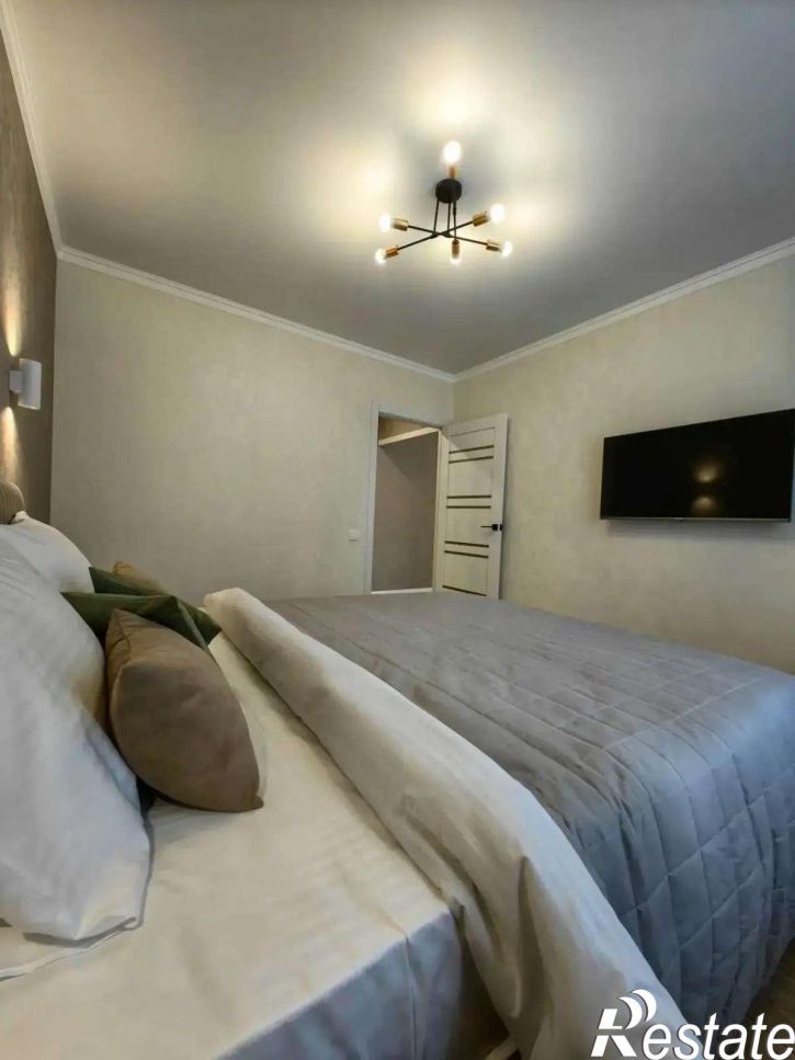 2-комн квартира Губкина улица, 31