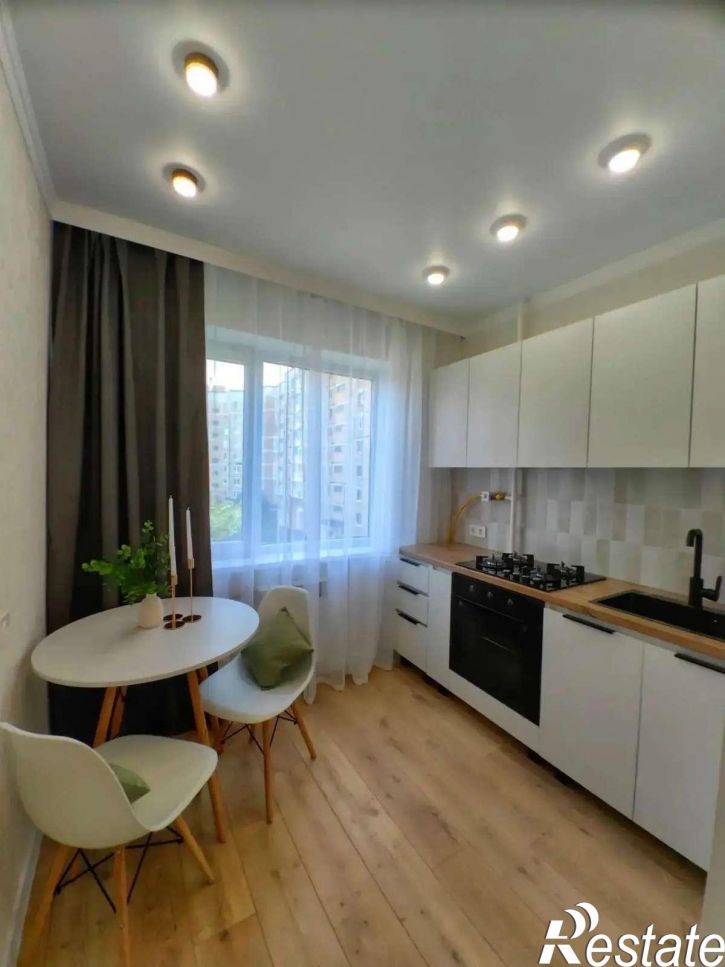 2-комн квартира Губкина улица, 31