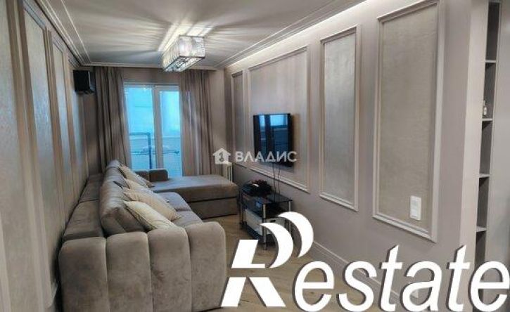 3-комн квартира улица Чехова, 32,  д. 32