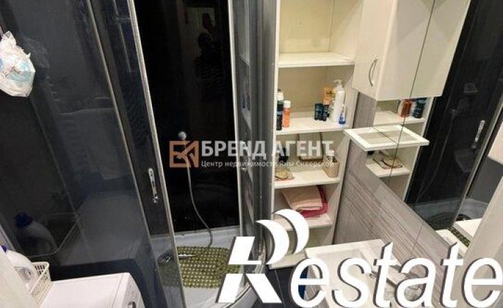 3-комн квартира улица Есенина, 52,  д. 52