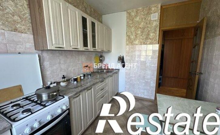 3-комн квартира улица Шаландина, 17,  д. 17