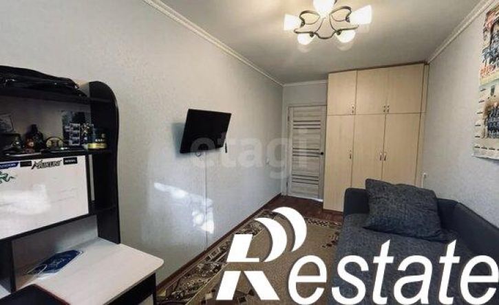 2-комн квартира улица 5 Августа, 26Б,  д. 26Б