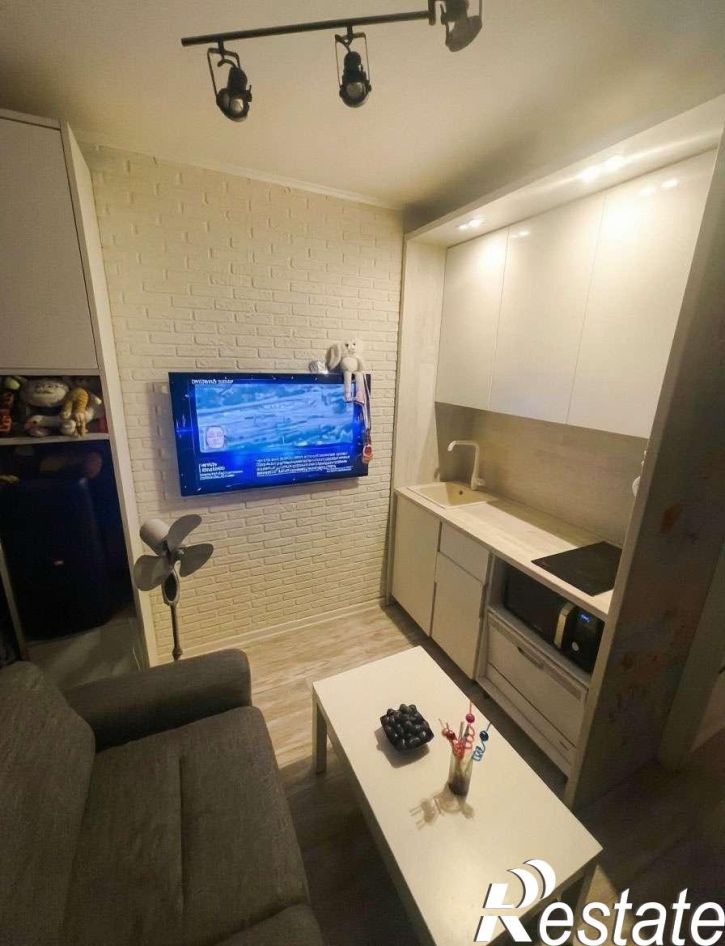 1-комн квартира Есенина улица, 28