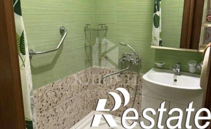 3-комн квартира проспект Богдана Хмельницкого, 145А,  д. 145А