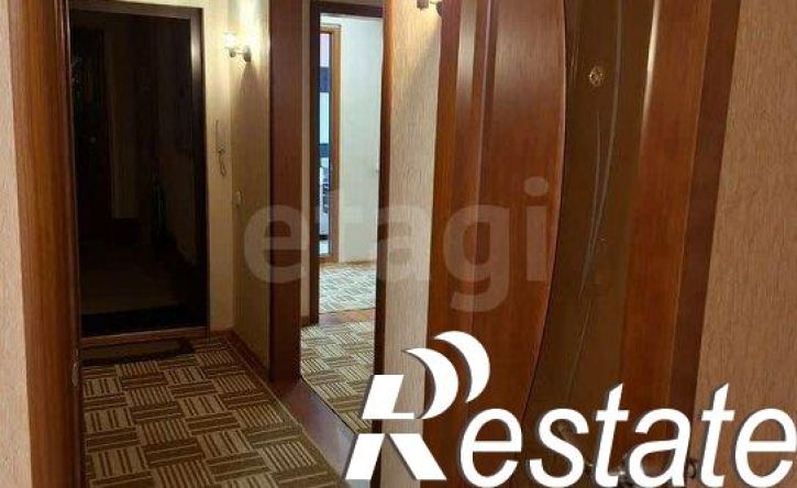 3-комн квартира улица Есенина, 48,  д. 48