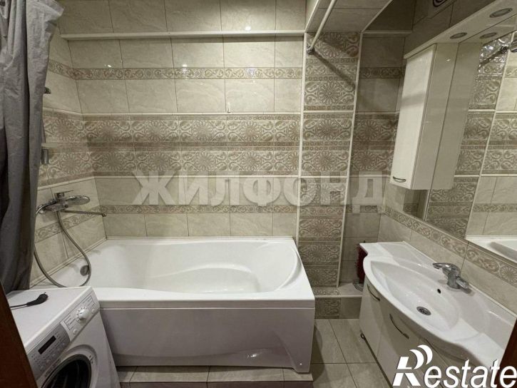 2-комн квартира 60 лет Октября ул., д.12