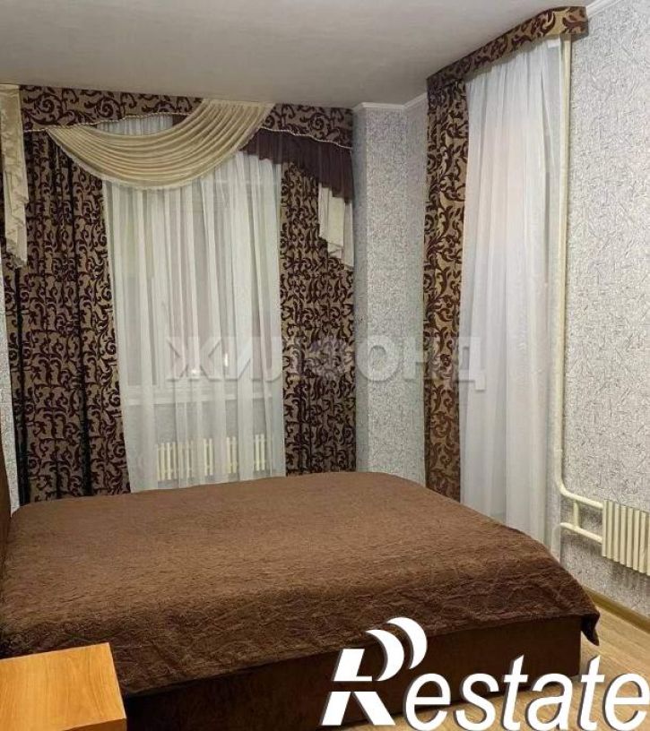 3-комн квартира Есенина ул., д.8а