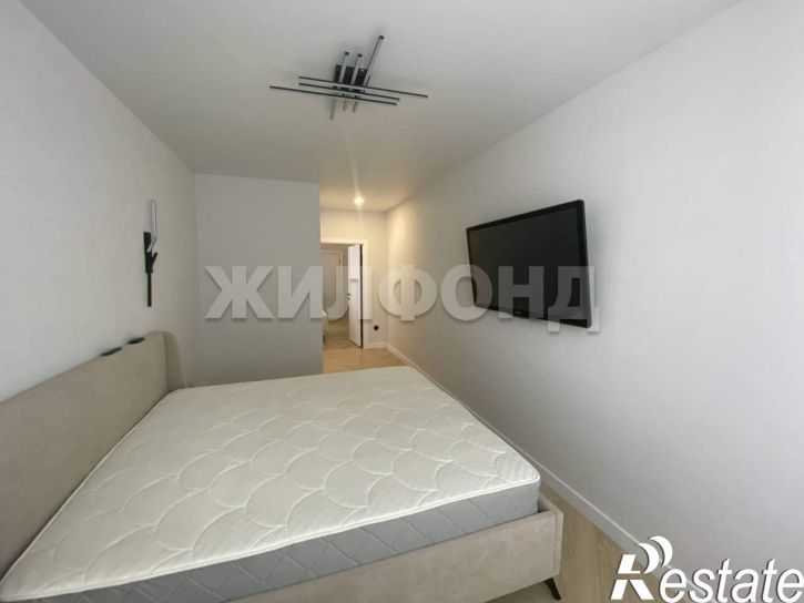 4-комн квартира Н.Островского ул., д.27