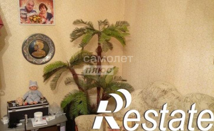 2-комн квартира улица 5 Августа, 33,  д. 33