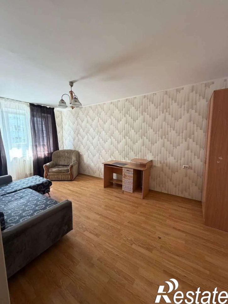 1-комн квартира Есенина улица, 52