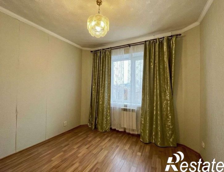 3-комн квартира Победы улица, 73